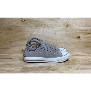 Converse All Star Women's Size 7 Low Top Sneakers Shoes 525969F